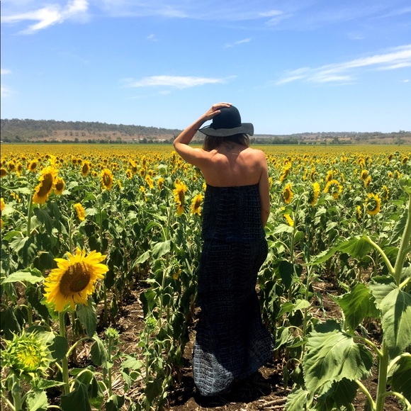 Meet your โญ๏ธPosh Ambassador, Cristina ๐ - Picture 5 of 9